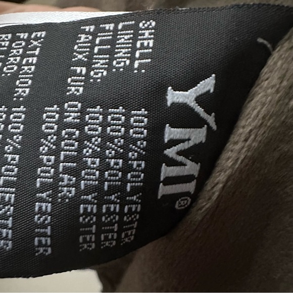 YMI Collection Olive Green Puffer Vest Size Small - Picture 12 of 16